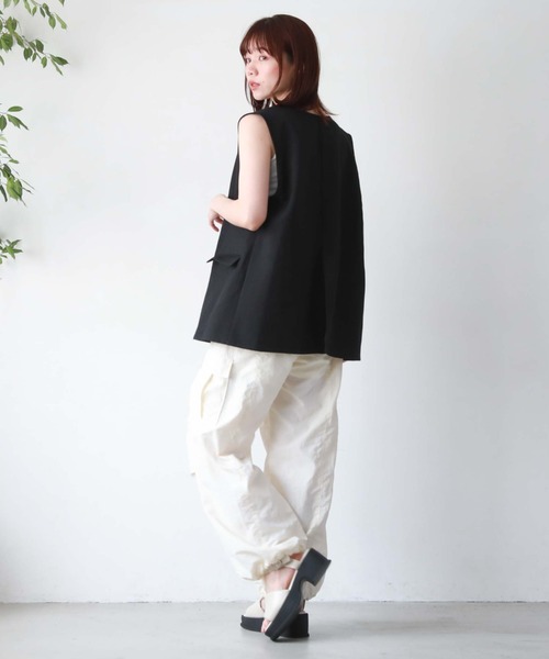 archives（アルシーヴ）の「ノーカラーダブルベスト（その他アウター・レディース・ブラック/ベージュ/モカ・MEDIUM）」の19枚目の写真