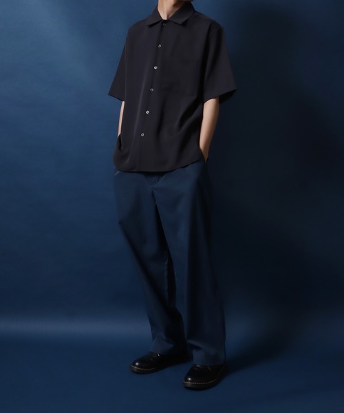 ANPAS(アンパス)の「2WAY Drape Twill Fabric Oversized Shirt/別注 2WAY ドレープツイル オーバーサイズ シャツ(シャツ/ブラウス・メンズ・ベージュ/ブラック/チャコール/ホワイト・L/LL/M)」の7枚目の写真