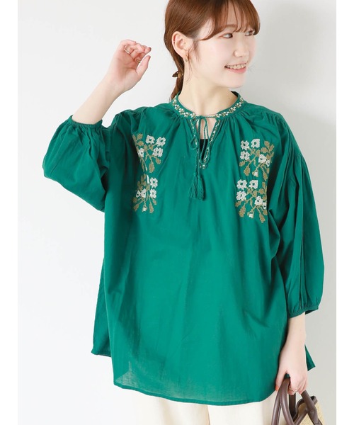 ehka sopo(エヘカソポ)の「インド刺繍チュニック(シャツ/ブラウス・レディース・ブラック/オフホワイト/グリーン・F)」の1枚目の写真