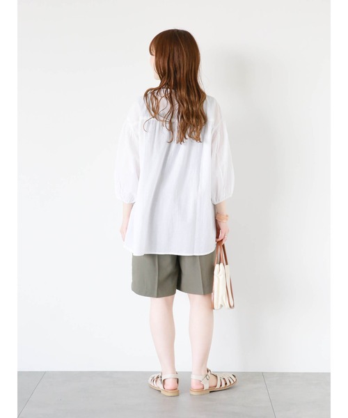 ehka sopo(エヘカソポ)の「インド刺繍チュニック(シャツ/ブラウス・レディース・ブラック/オフホワイト/グリーン・F)」の18枚目の写真