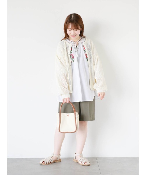 ehka sopo(エヘカソポ)の「インド刺繍チュニック(シャツ/ブラウス・レディース・ブラック/オフホワイト/グリーン・F)」の19枚目の写真