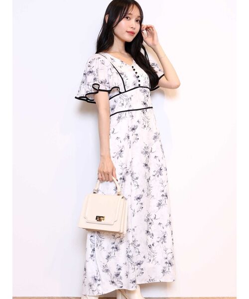 MERCURYDUO(マーキュリーデュオ)の「ラインフラワーパイピングワンピース(ワンピース・レディース・ラベンダー/オフホワイト・SMALL/MEDIUM)」の1枚目の写真