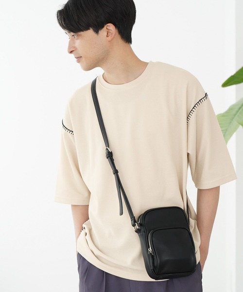 LAKOLE（ラコレ）の「ダブルZIPミニショルダーバッグ / 963994（ショルダーバッグ・メンズ・ネイビー/ブラック/グレイッシュベージュ・FREE）」の2枚目の写真