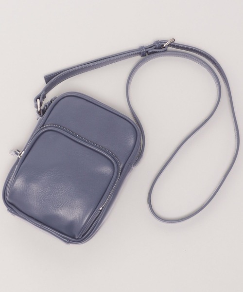 LAKOLE（ラコレ）の「ダブルZIPミニショルダーバッグ / 963994（ショルダーバッグ・メンズ・ネイビー/ブラック/グレイッシュベージュ・FREE）」の4枚目の写真