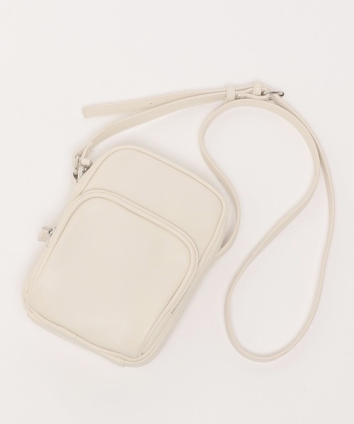 LAKOLE（ラコレ）の「ダブルZIPミニショルダーバッグ / 963994（ショルダーバッグ・メンズ・ネイビー/ブラック/グレイッシュベージュ・FREE）」の11枚目の写真