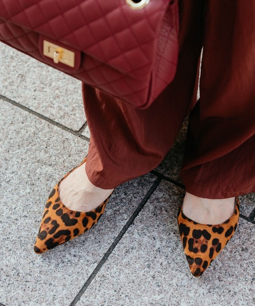 ZAKKA-BOX（ザッカボックス）の「スウェードフラットパンプス（パンプス・レディース・カーキ/ブラック/レオパード・23.5㎝/24㎝/24.5㎝/25㎝/23㎝）」の3枚目の写真