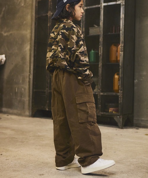 PAIRMANON STREET(ペアマノンストリート)の「【PAIRMANON STREET】ピグメント加工 バルーン カーゴ パンツ(カーゴパンツ・キッズ・カーキ/ブラック/オレンジ系その他/ブラウン/ベージュ/オフホワイト・150/100/90/110/120/140/130/160)」の7枚目の写真