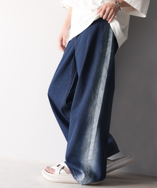 Java（ジャバ）の「《JaVaジャバコラボ》ゆるっと穿きこなす。サイドブリーチワイドルーズデニムパンツ（デニムパンツ・レディース・ブラック/ワンウォッシュ/ブルー・X-LARGE/SMALL/MEDIUM/LARGE）」の22枚目の写真