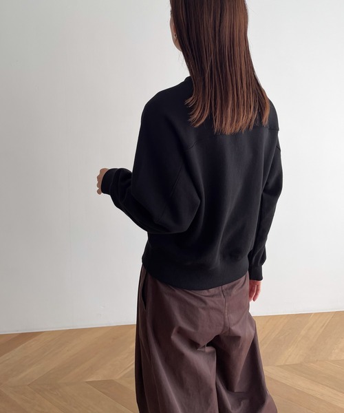 CANAL JEAN（キャナルジーン）の「El mar　コンパクト裏毛クルーネックトレーナー（スウェット・レディース・ブラック/ネイビー/オートミール/セージグリーン・ONE SIZE）」の15枚目の写真