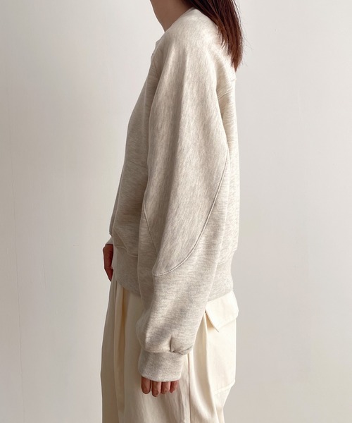 CANAL JEAN（キャナルジーン）の「El mar　コンパクト裏毛クルーネックトレーナー（スウェット・レディース・ブラック/ネイビー/オートミール/セージグリーン・ONE SIZE）」の9枚目の写真