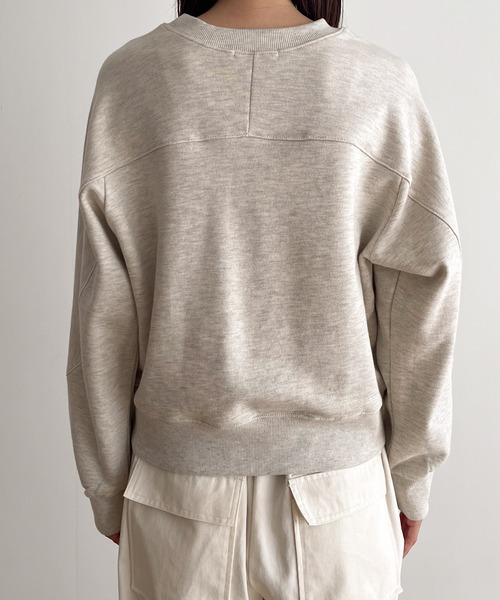 CANAL JEAN（キャナルジーン）の「El mar　コンパクト裏毛クルーネックトレーナー（スウェット・レディース・ブラック/ネイビー/オートミール/セージグリーン・ONE SIZE）」の10枚目の写真