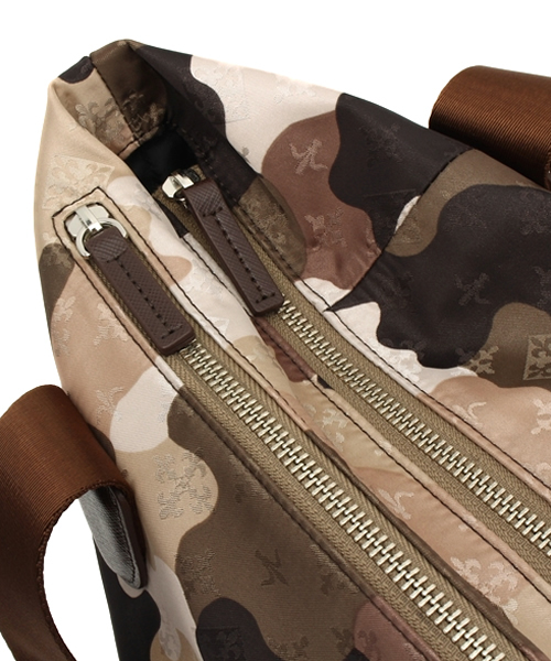 russet for traveller（ラシット　フォー トラベラー）の「BIGトートバッグ【Tote】（トートバッグ・レディース・カモフラージュ・FREE）」の7枚目の写真