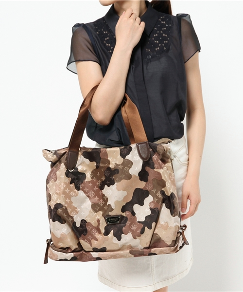 russet for traveller（ラシット　フォー トラベラー）の「BIGトートバッグ【Tote】（トートバッグ・レディース・カモフラージュ・FREE）」の13枚目の写真
