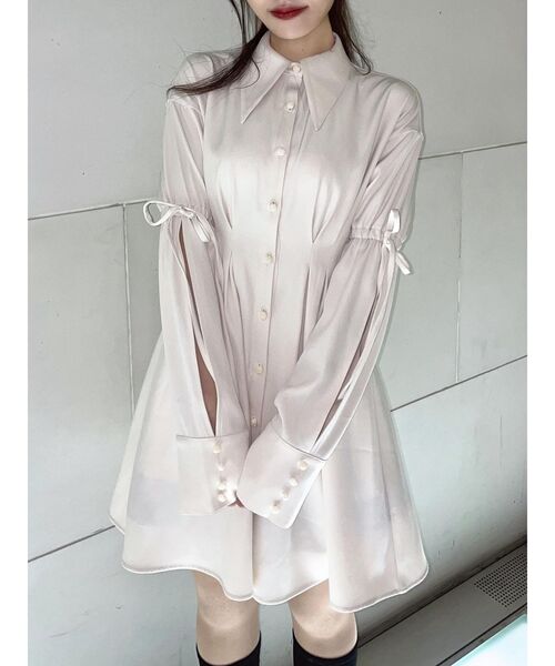 EATME（イートミー）の「スリットスリーブシャツワンピース（ワンピース・レディース・アイボリー/ブルー/ブラック・SMALL/MEDIUM）」の2枚目の写真
