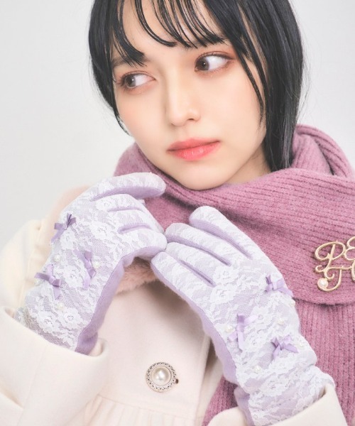 axes femme POETIQUE（アクシーズファムポエティック）の「プチリボンパール手袋（手袋・レディース・ブラック/ピンク/ラベンダー・FREE）」の2枚目の写真