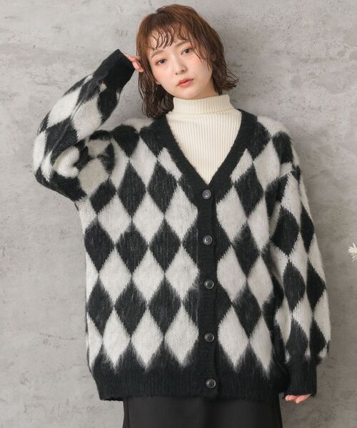 RETRO GIRL(レトロガール)の「【UNISEX】起毛アーガイルニットカーデ(カーディガン/ボレロ・レディース・ライトブラウン/ブルー/ブラック・FREE)」の5枚目の写真