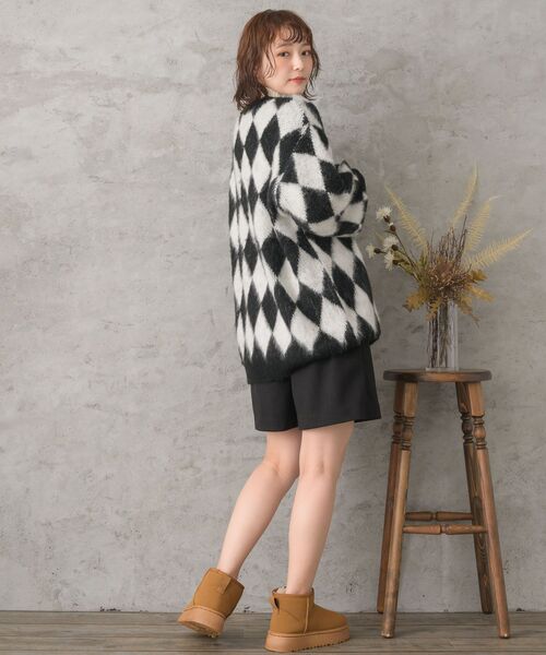 RETRO GIRL(レトロガール)の「【UNISEX】起毛アーガイルニットカーデ(カーディガン/ボレロ・レディース・ライトブラウン/ブルー/ブラック・FREE)」の12枚目の写真