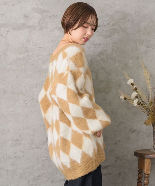 RETRO GIRL(レトロガール)の「【UNISEX】起毛アーガイルニットカーデ(カーディガン/ボレロ・レディース・ライトブラウン/ブルー/ブラック・FREE)」の15枚目の写真