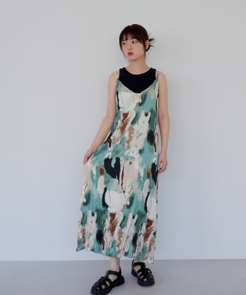 Uenui（ウニュイ）の「リンクル マーブル キャミソールワンピース シワ加工 キャミワンピ ロングワンピース（ワンピース・レディース・その他・FREE）」の12枚目の写真
