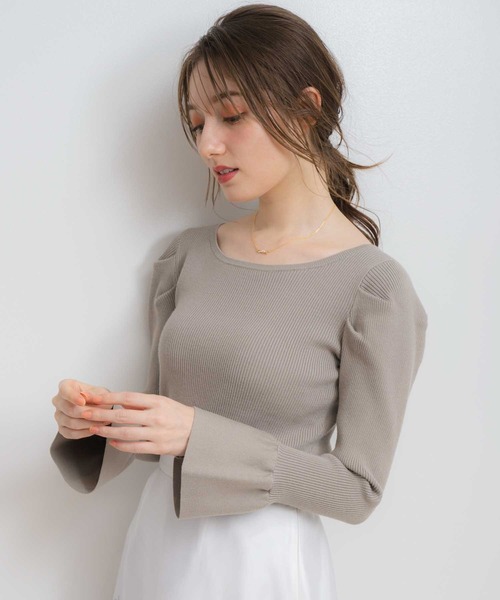 フレアスリーブニット