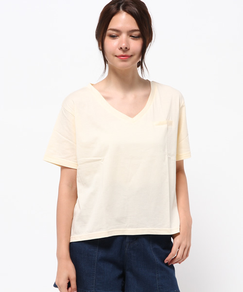 Kastane(カスタネ)の「ドライタッチVネックTEE(Tシャツ/カットソー・レディース・クリーム/ブラック/カーキ/キャメル・FREE)」の1枚目の写真