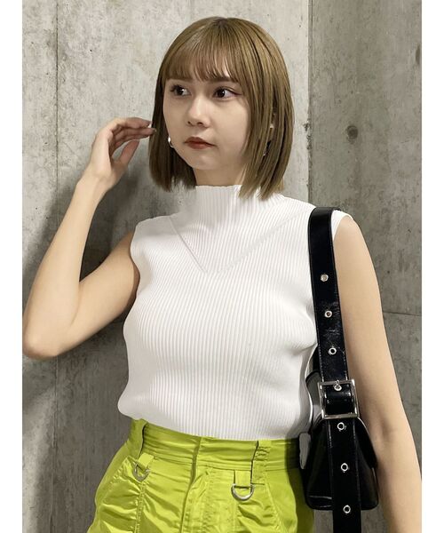 MURUA(ムルーア)の「ハイネックノースリーブニット(ニット/セーター・レディース・ホワイト/ブルー/オレンジ/ブラック・FREE)」の14枚目の写真