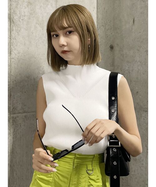 MURUA(ムルーア)の「ハイネックノースリーブニット(ニット/セーター・レディース・ホワイト/ブルー/オレンジ/ブラック・FREE)」の16枚目の写真