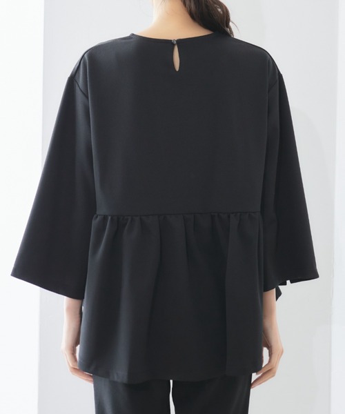 RIRIYANO（リリヤーノ）の「"ご機嫌"パールスリットセットアップ ─RIRIYANO─（スーツセット・レディース・ネイビー/ブラック/ベージュ×ブラック/グレイッシュベージュ・MEDIUM/LARGE/X-LARGE/XX-LARGE/SMALL）」の7枚目の写真