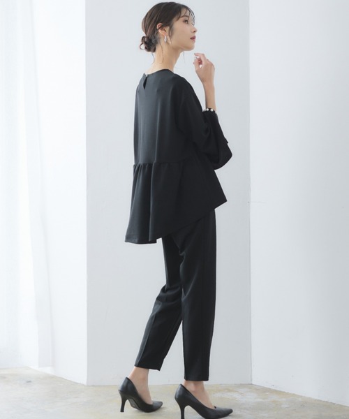 RIRIYANO（リリヤーノ）の「"ご機嫌"パールスリットセットアップ ─RIRIYANO─（スーツセット・レディース・ネイビー/ブラック/ベージュ×ブラック/グレイッシュベージュ・MEDIUM/LARGE/X-LARGE/XX-LARGE/SMALL）」の14枚目の写真