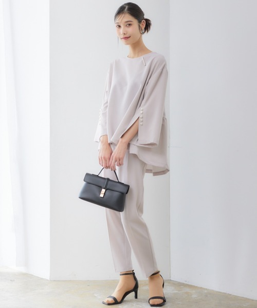 RIRIYANO（リリヤーノ）の「"ご機嫌"パールスリットセットアップ ─RIRIYANO─（スーツセット・レディース・ネイビー/ブラック/ベージュ×ブラック/グレイッシュベージュ・MEDIUM/LARGE/X-LARGE/XX-LARGE/SMALL）」の22枚目の写真