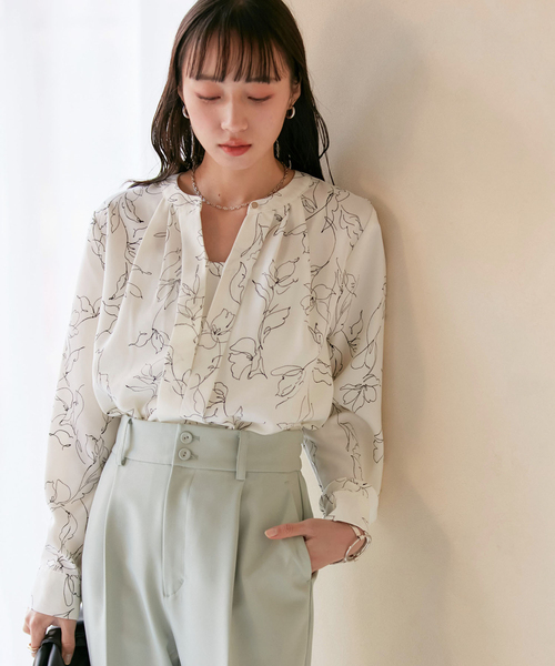 VIS(ビス)の「【防シワ・洗える】2WAYフロントタック長袖ブラウス(シャツ/ブラウス・レディース・ネイビー/ホワイト/ベージュ系その他/ピンク/オフホワイト・FREE)」の15枚目の写真