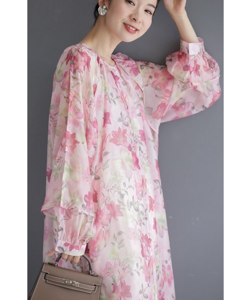 cawaii(カワイイ)の「愛らしいピンクの花が微笑むエアリーなシアーチュニック(チュニック・レディース・ピンク・FREE)」の10枚目の写真