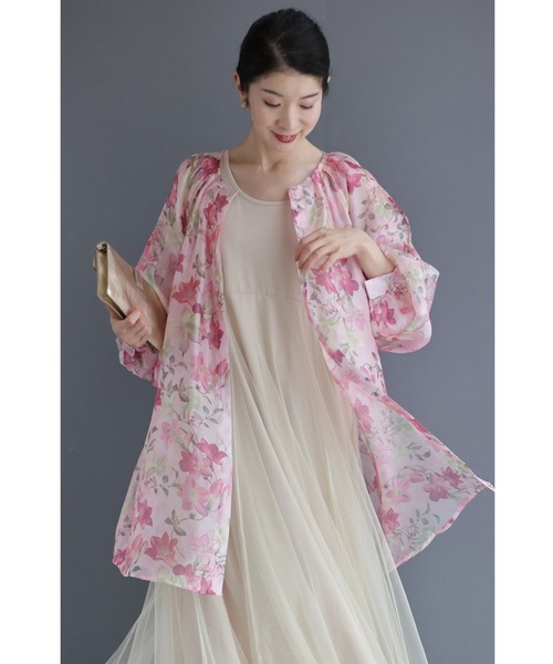 cawaii(カワイイ)の「愛らしいピンクの花が微笑むエアリーなシアーチュニック(チュニック・レディース・ピンク・FREE)」の2枚目の写真