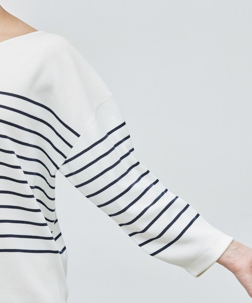 ROPE'（ロペ）の「綿アセテート総針後ろボタンニット（ニット/セーター・レディース・ネイビー/ホワイト系その他/ベージュ系その他・FREE）」の15枚目の写真