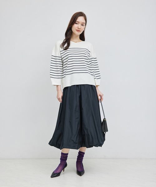 ROPE'（ロペ）の「綿アセテート総針後ろボタンニット（ニット/セーター・レディース・ネイビー/ホワイト系その他/ベージュ系その他・FREE）」の21枚目の写真