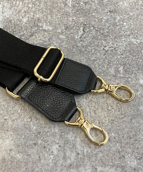 fredy emue（フレディエミュ）の「テープショルダーレザーボストンバッグ（ボストンバッグ・レディース・ベージュ/ブラック・FREE）」の18枚目の写真