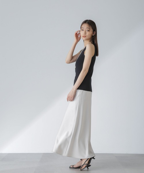 NANO universe（ナノユニバース）の「TEKNICO GIZA アメスリニットタンク（タンクトップ・レディース・オフホワイト/ブラック/パープル/オレンジ・FREE）」の7枚目の写真