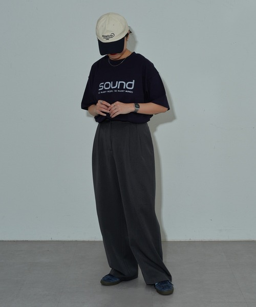 COLONY 2139(コロニートゥーワンスリーナイン)の「SOUNDロゴTシャツ(Tシャツ/カットソー・レディース・ホワイト系その他/オフホワイト/ネイビー・FREE)」の14枚目の写真