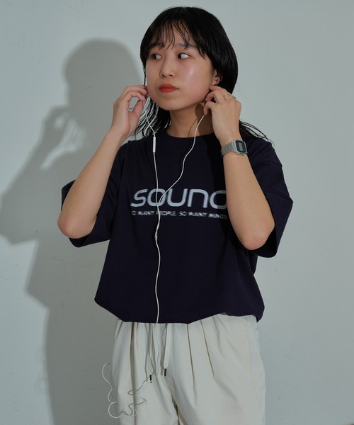 COLONY 2139(コロニートゥーワンスリーナイン)の「SOUNDロゴTシャツ(Tシャツ/カットソー・レディース・ホワイト系その他/オフホワイト/ネイビー・FREE)」の17枚目の写真