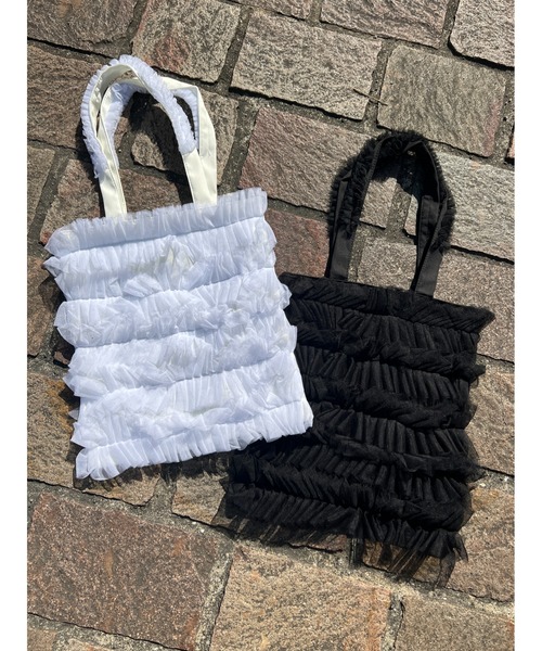 PHILLY（フィリー）の「【PHILLY】チュールフリルトートバッグ（トートバッグ・レディース・ブラック/ホワイト・FREE）」の2枚目の写真