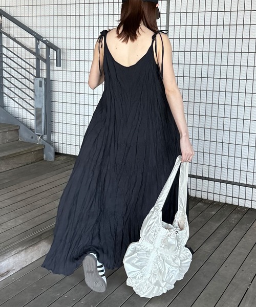 ISOOK（アイスー）の「【ISOOK / アイスー】ワッシャーフレアキャミワンピ / レイヤードワンピ キャミソールワンピース 低身長 ZOZOTOWN限定（ワンピース・レディース・ブラック/ホワイト・FREE）」の17枚目の写真