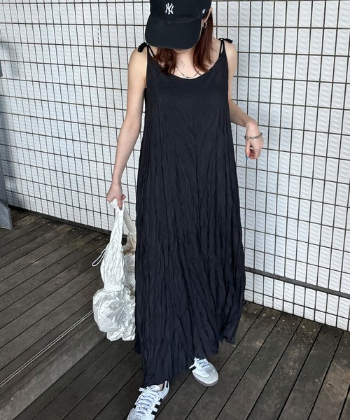 ISOOK（アイスー）の「【ISOOK / アイスー】ワッシャーフレアキャミワンピ / レイヤードワンピ キャミソールワンピース 低身長 ZOZOTOWN限定（ワンピース・レディース・ブラック/ホワイト・FREE）」の14枚目の写真