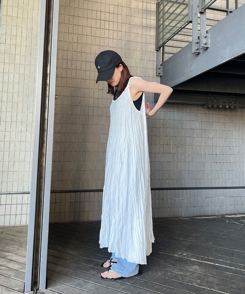 ISOOK（アイスー）の「【ISOOK / アイスー】ワッシャーフレアキャミワンピ / レイヤードワンピ キャミソールワンピース 低身長 ZOZOTOWN限定（ワンピース・レディース・ブラック/ホワイト・FREE）」の16枚目の写真