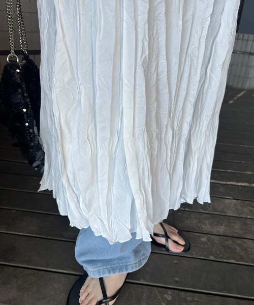 ISOOK（アイスー）の「【ISOOK / アイスー】ワッシャーフレアキャミワンピ / レイヤードワンピ キャミソールワンピース 低身長 ZOZOTOWN限定（ワンピース・レディース・ブラック/ホワイト・FREE）」の3枚目の写真