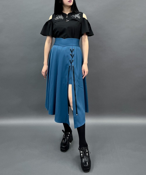 axes femme POETIQUE（アクシーズファムポエティック）の「ダークマリン刺繍肩あきブラウス（シャツ/ブラウス・レディース・ホワイト/ブルーグリーン/ブラック・MEDIUM）」の15枚目の写真