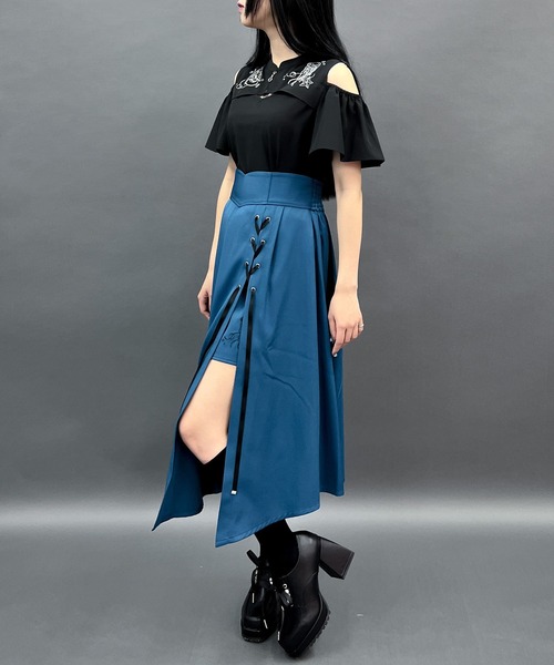 axes femme POETIQUE（アクシーズファムポエティック）の「ダークマリン刺繍肩あきブラウス（シャツ/ブラウス・レディース・ホワイト/ブルーグリーン/ブラック・MEDIUM）」の13枚目の写真