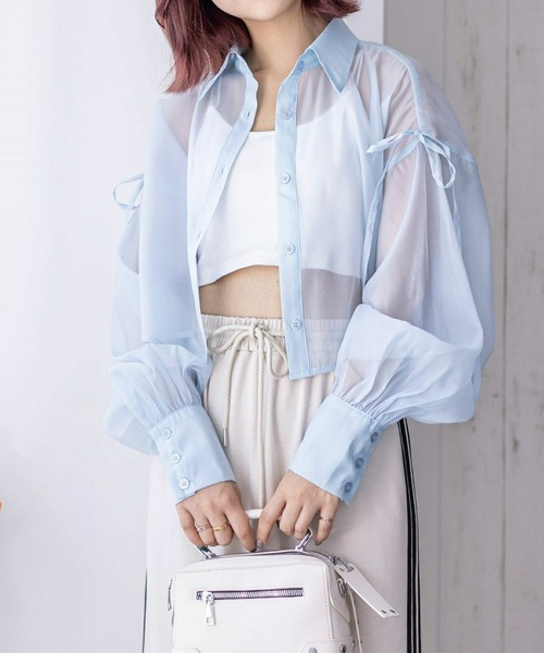 clear(クリア)の「リボン付きショート丈シアーシャツ(シャツ/ブラウス・レディース・ピンク/オフホワイト/グレー/サックスブルー/ライトベージュ/ブルーグレー・F)」の5枚目の写真