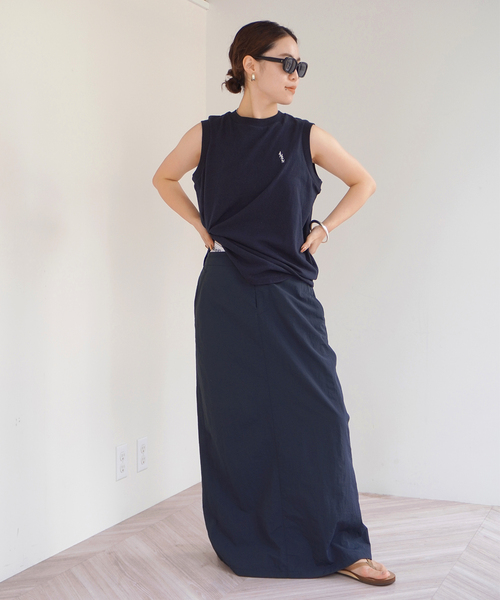 AMERICANA(アメリカーナ)の「【AMERICANA/アメリカーナ】別注 ワンポイント刺繍タンクトップ(Tシャツ/カットソー・レディース・ネイビー・FREE)」の3枚目の写真