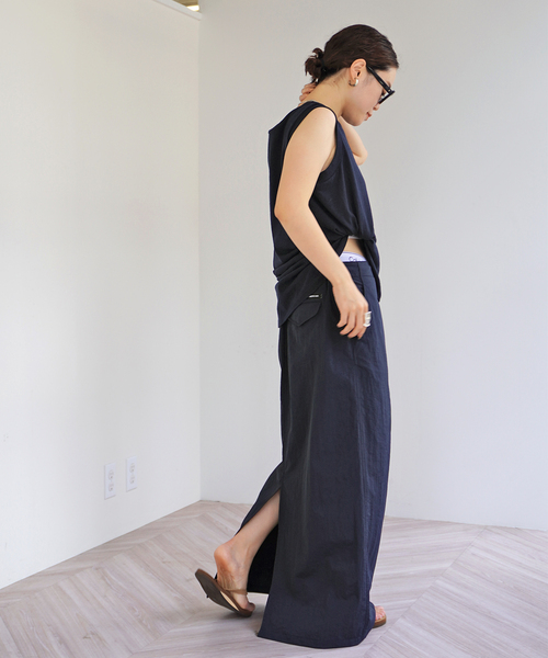 AMERICANA(アメリカーナ)の「【AMERICANA/アメリカーナ】別注 ワンポイント刺繍タンクトップ(Tシャツ/カットソー・レディース・ネイビー・FREE)」の4枚目の写真