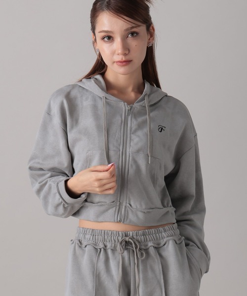 FOREVER 21（フォーエバー トゥエンティーワン）の「【2024FW】ピグメント風パーカー（パーカー・レディース・ブラック/グレー・FREE）」の2枚目の写真